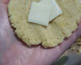 Foto langkah ke 5 dari resep Kroket kentang isi keju mozarella.