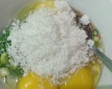 Foto langkah ke 1 dari resep 51. Telur Dadar Kelapa.