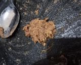 Foto langkah ke 2 dari resep 056. Tumis daun singkong terasi.