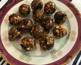 A picture of step 9 of Dry Fruit Laddu.