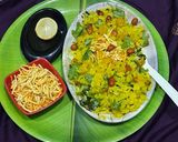 A picture of step 8 of Batata poha.