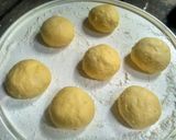 Foto langkah ke 2 dari resep Roti Goreng Labu Kuning.