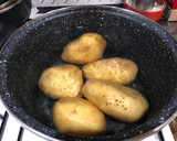 Foto del paso 1 de la receta: Ensalada de patatas y frankfurt