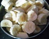 चोको बनाना शेक (choco banana shake recipe in Hindi) रेसिपी चरण 1 फोटो
