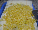 Foto del paso 4 de la receta: Tortilla de patatas y espinacas rellena de queso fresco