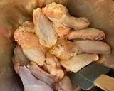 Foto langkah ke 2 dari resep BBQ CHICKEN WINGS (rendah karbohidrat).