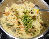 ரவா வேர்க்கடலை கிச்சிடி (Rava Groundnuts kichidi recipe in tamil) ரெசிபி ஸ்டேப் 9 புகைப்படம்