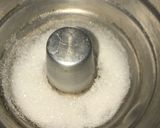 Foto del paso 1 de la receta: Caramelo para flan o budín de pan