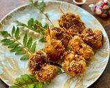 A picture of step 4 of Japanese Garlic Kushiage (Fried Garlic Skewers).