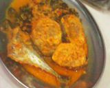 Foto langkah ke 2 dari resep Gulai ikan tongkol daun singkong ala dapoer lenna's.