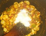 A picture of step 6 of Arvi in yoghurt gravy delicious 😋.