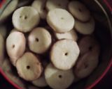 Foto langkah ke 6 dari resep Kue Semprit Bola (Tanpa Oven Dan Mixer).