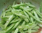 Gambar langkah 3 resipi Kacang Buncis & Tempe Goreng Belacan.