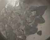 A picture of step 2 of Gondhoraj lemon jelly.