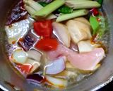 รูปขั้นตอนการทำที่ 4 ของ ต้มยำไก่น้ำข้น