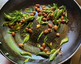 A picture of step 2 of Maharashtrian Bhadang.