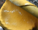 Foto del paso 5 de la receta: Tarta de zapallitos o pascualina con masa casera 😋
