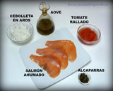 Foto del paso 1 de la receta: Salmón ahumado con alcaparras