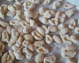 Foto del paso 4 de la receta: Ñoquis fáciles, rendidores y ricos! 😋