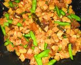 Foto langkah ke 3 dari resep Sambal Goreng K3 (Kentang, Krecek & Kapri).