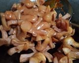 Foto langkah ke 3 dari resep Sosis Pedas Manis.