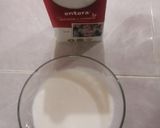 A picture of step 1 of Homemade Natural Yogurt.