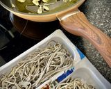 Foto del paso 3 de la receta Bacalao con mango y gulas