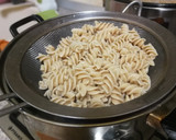 Foto del paso 3 de la receta: Pasta integral con atún y Feta