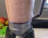 A picture of step 1 of Black Pepper Chicken Breast Meatballs.