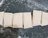 A picture of step 3 of Cinnamon roll.