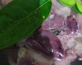 Foto langkah ke 2 dari resep Pecak Khas Bontang Sambal Hati Ampela.