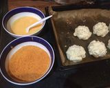 A picture of step 4 of Mac & Cheese Balls.