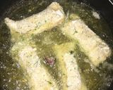 A picture of step 4 of Egg and cheesy bread rolls.