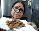 A picture of step 3 of Kooto atta - button idli pakora.