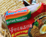 炒泡麵～秒殺款9元印尼泡麵的食譜步驟1照片