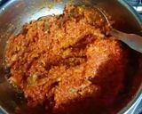 A picture of step 3 of Valentine's Day special Carrot Halawa.