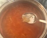 Foto del paso 2 de la receta: Sopa de fideos con tortitas de atún