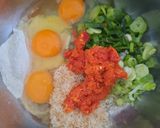 Foto langkah ke 3 dari resep Telur dadar padang.