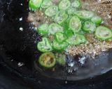A picture of step 2 of Okra onions (Bhindi piyaz).