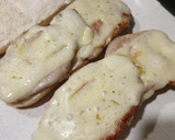 Foto del paso 3 de la receta: Pepito de lomo de cerdo con pimientos asados y queso