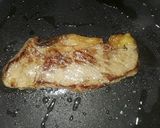 Foto langkah ke 3 dari resep Steak with Mozarella Homemade.