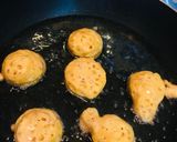 A picture of step 2 of Papri chaat.