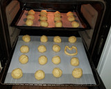 Foto del paso 4 de la receta: Suizos o bollos de leche