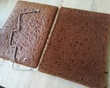 Ciasto czekoladowe z kremem serowym i z truskawkami krok przepisu 2 zdjęcie