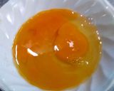 รูปขั้นตอนการทำที่ 2 ของ ไข่เจียวไก่สับ