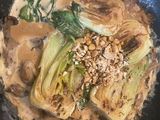 Pak Choi com Cogumelos e Caju