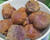 Foto langkah ke 5 dari resep Bola Ubi Ungu Krispy.