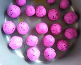 Foto langkah ke 6 dari resep Klepon Buah Naga.