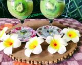 A picture of step 4 of Kiwi Grapes Smoothie.