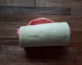 Foto langkah ke 7 dari resep Merdeka Swirl Bread (eggless)🇮🇩.